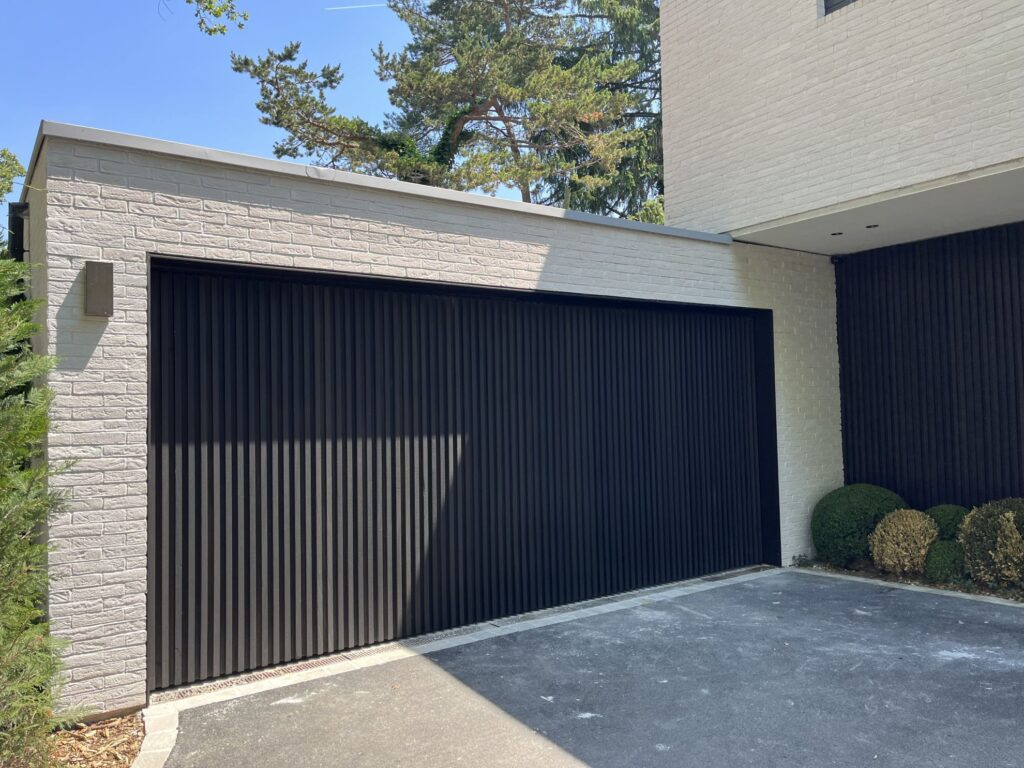 Basculante Avec Remplissage En Bois Exotique 1024x768