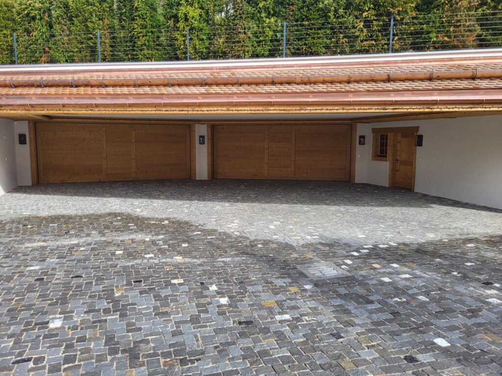 Porte Basculante Remplissage Bois 1 1024x768