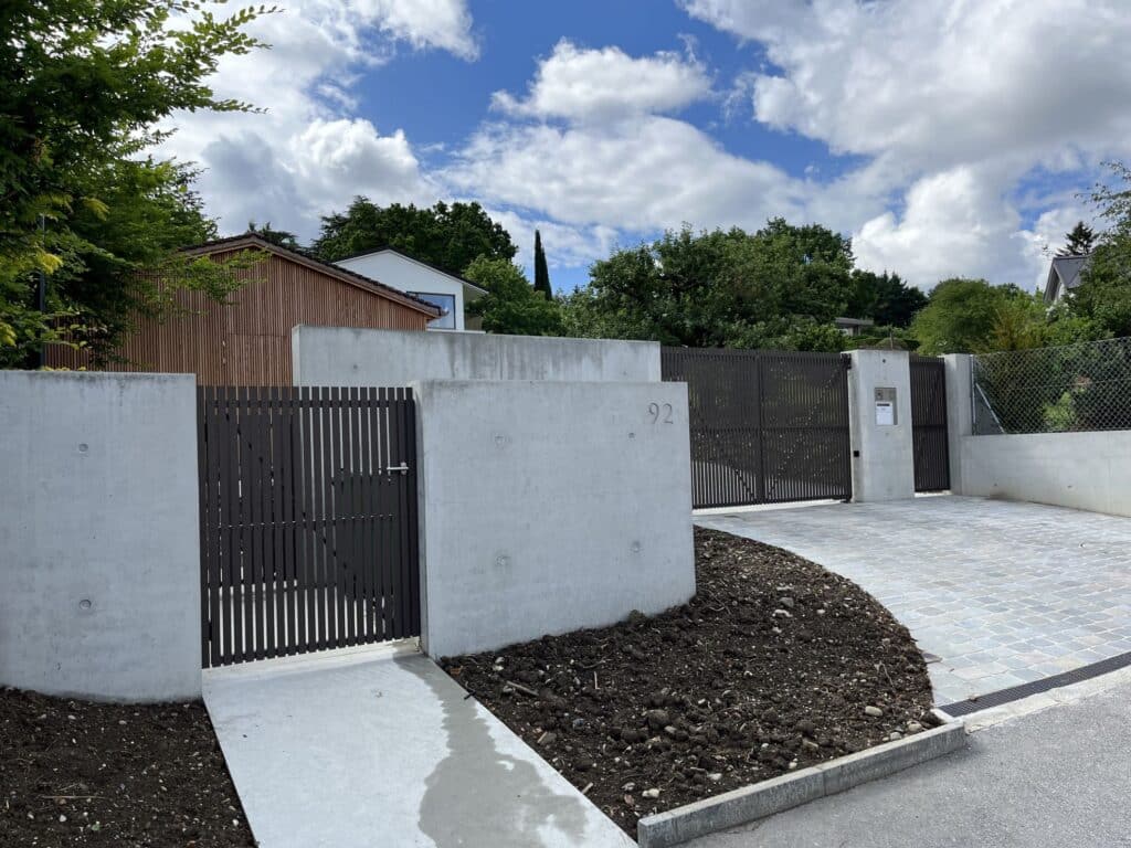 Portails A Vantaux Avec Controle Dacces 1024x768