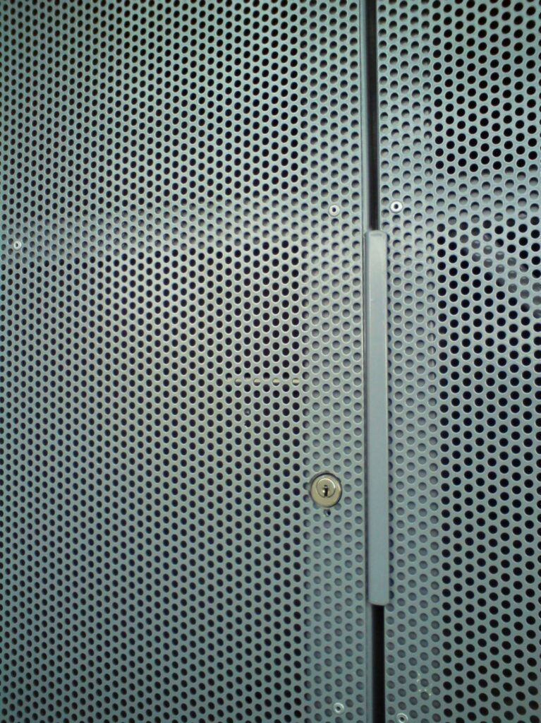 TolePerforee8 767x1024