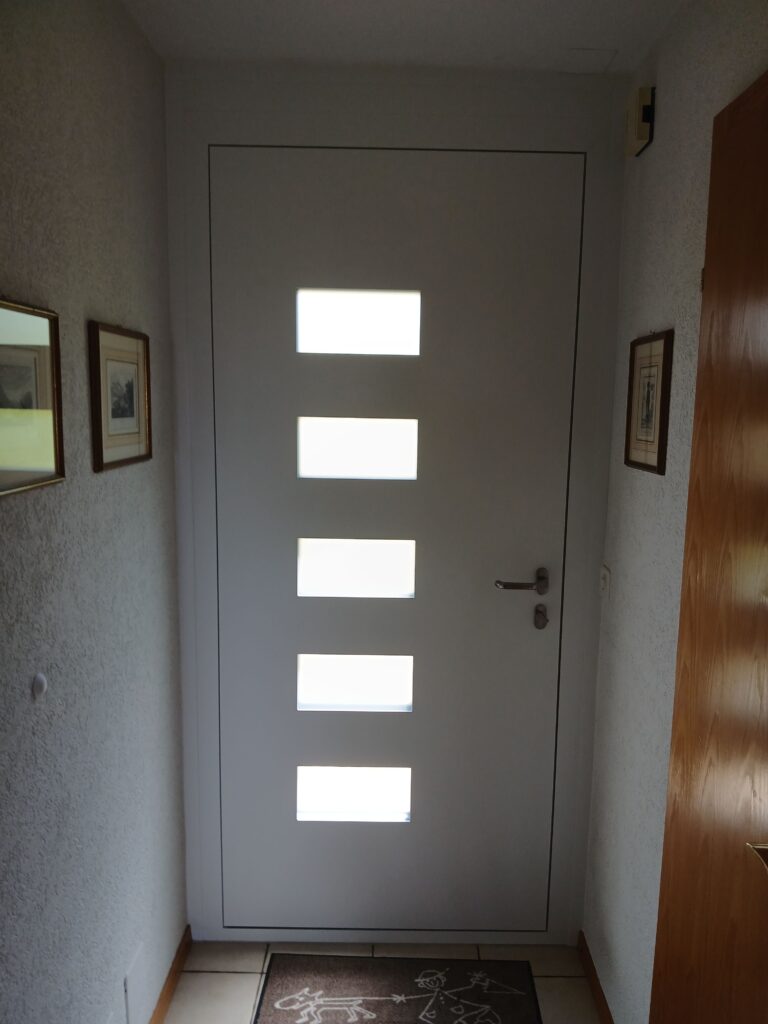 Renovation Porte Entree 2 768x1024